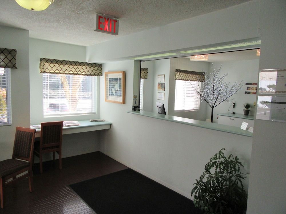 Lake Cowichan Lodge 2