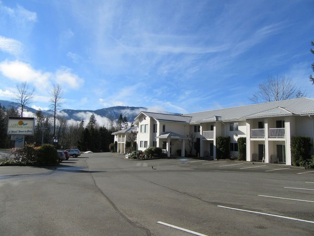 Lake Cowichan Lodge