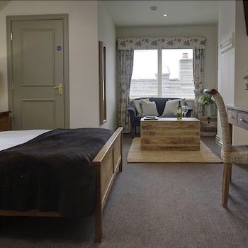 Shireburn Arms Hotel 2