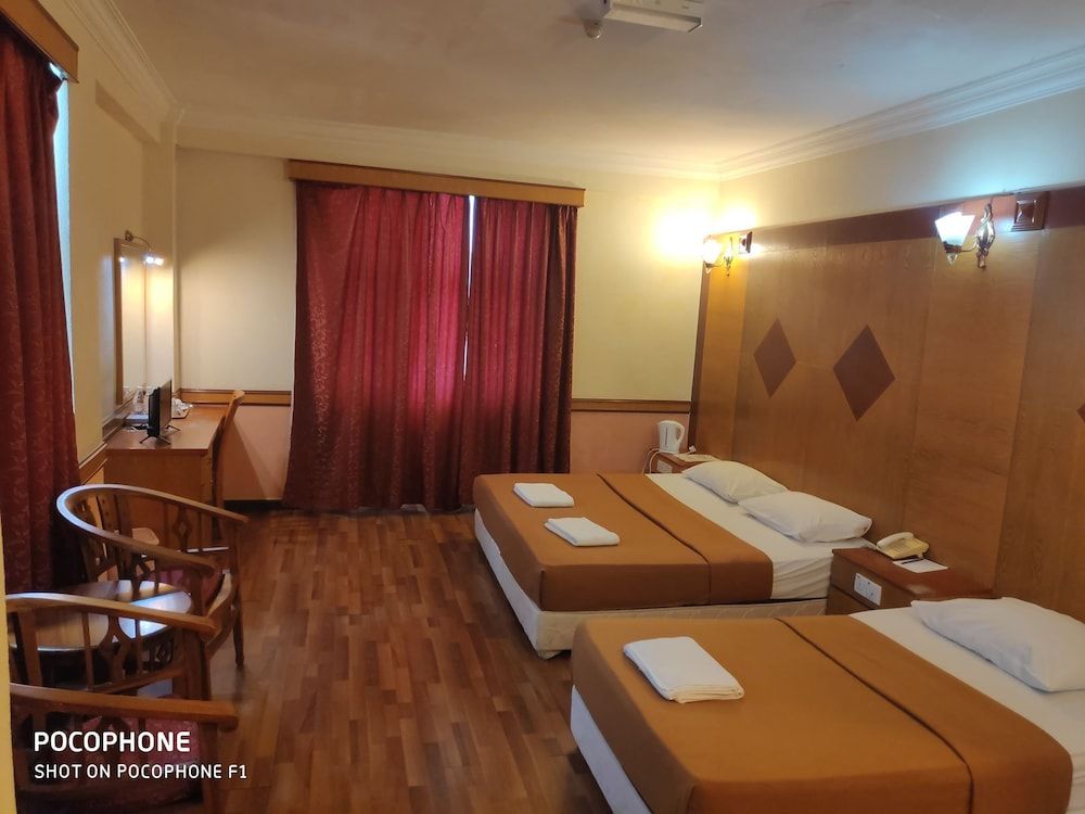 Flora Place Hotel 2 estrelas em Kota Bharu