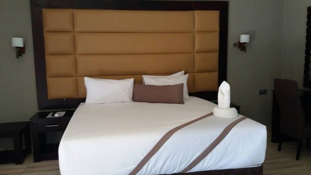 Makgovango Luxury Inn 2