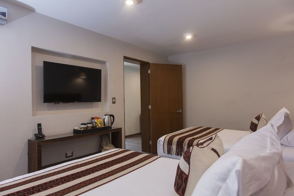 Del Pilar Ollantaytambo