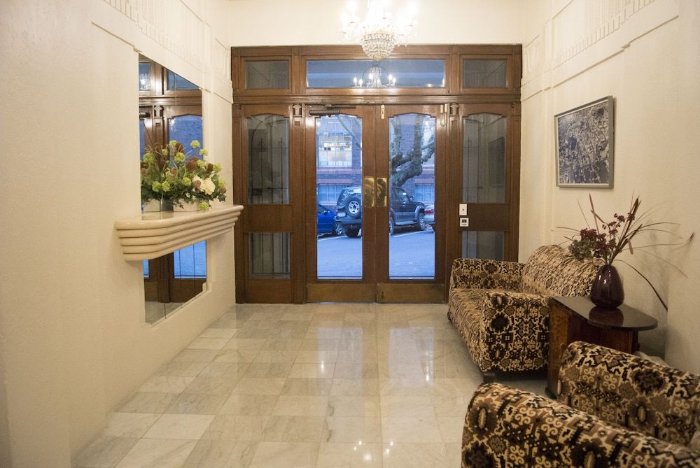 Boutique City Apartment 2