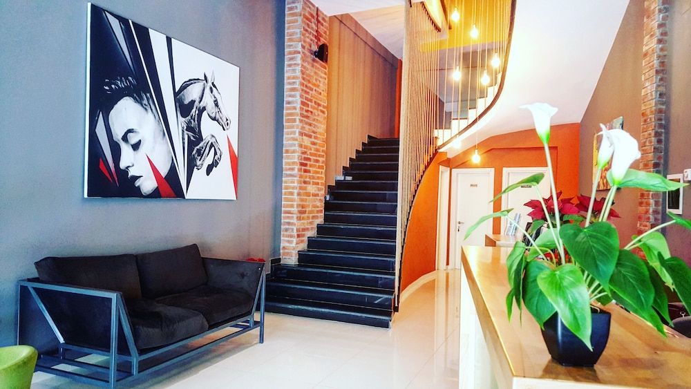 Arc Hotel Tirana 3 estrelas em Tirana