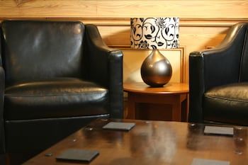 Lonsdale House Hotel 2