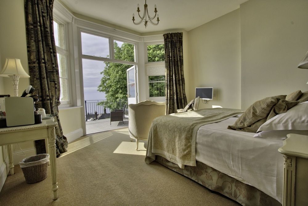 The Leconfield Hotel 3