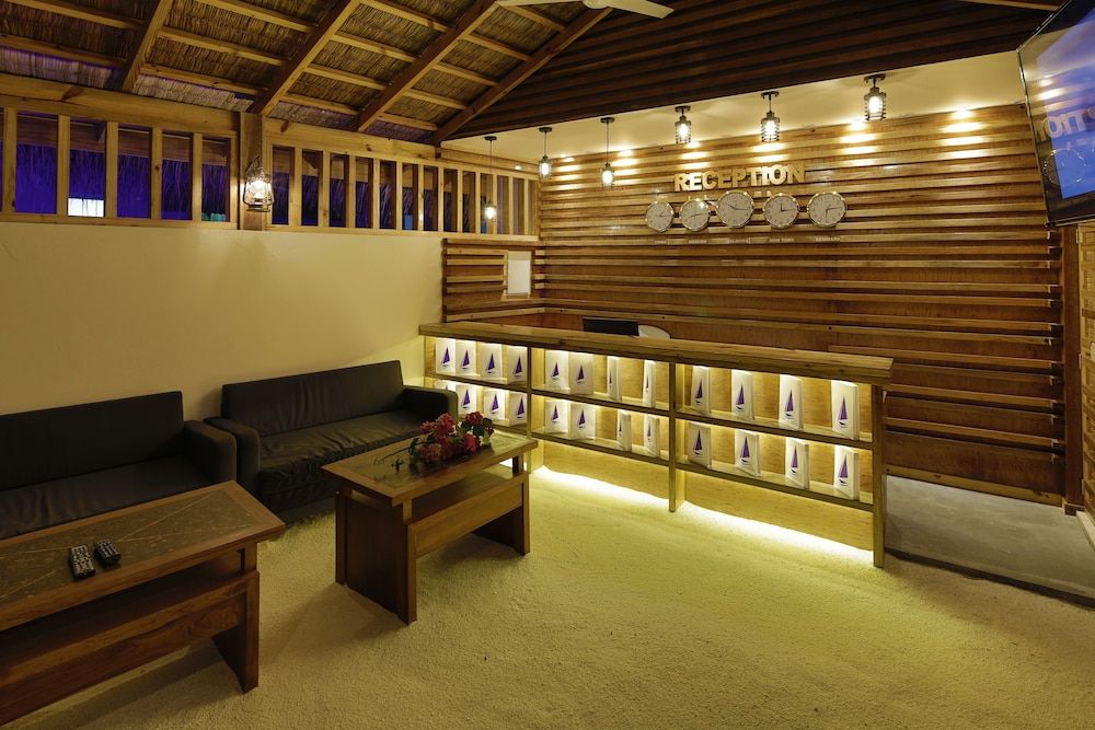 Shallow Lagoon Rasdhoo 2