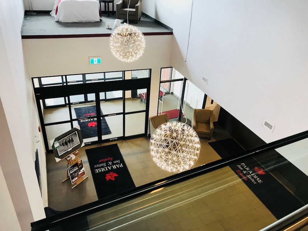 Paradise Inn and Suites Leduc/Edmonton International Airport 3