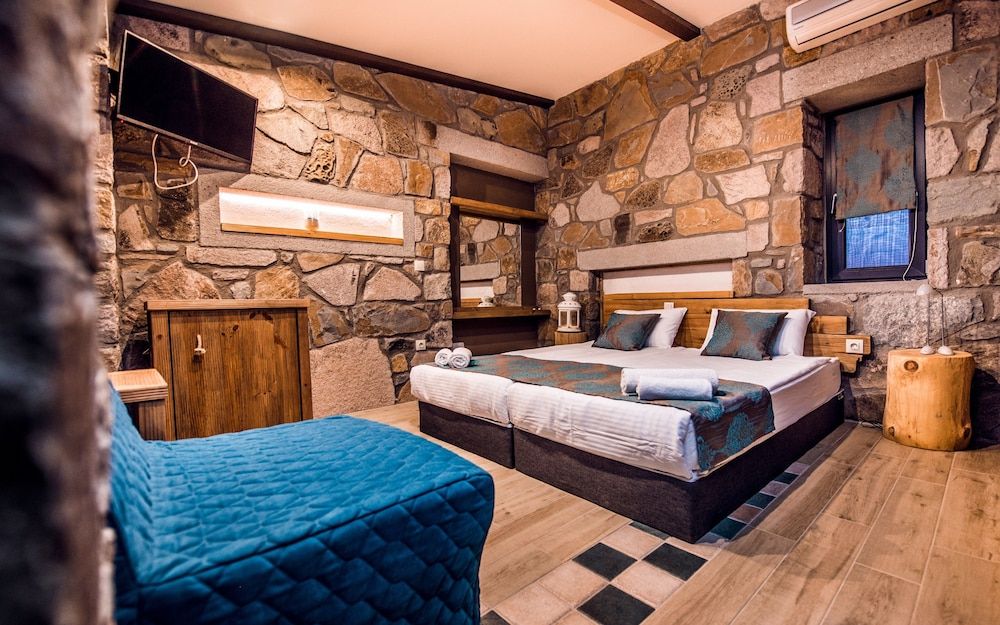 KEROS BLUE Luxury in Wilderness 3