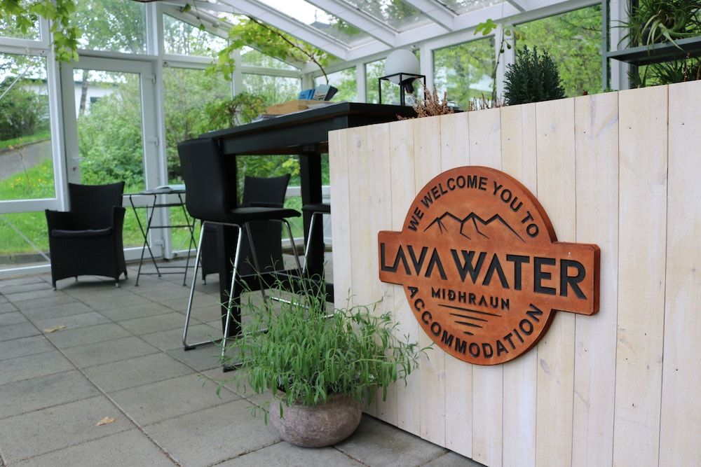 Lava Water - Miðhraun 2