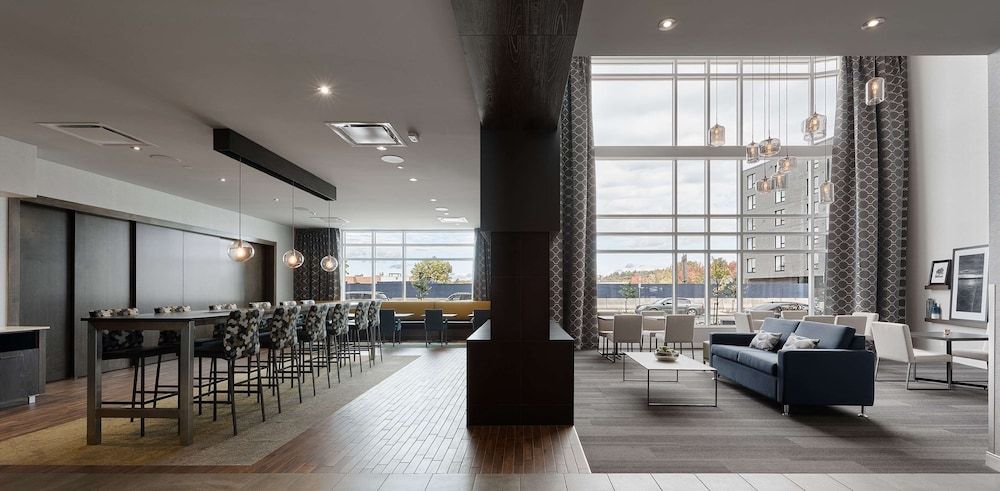 Hampton Inn & Suites by Hilton Quebec City /Saint-Romuald 3