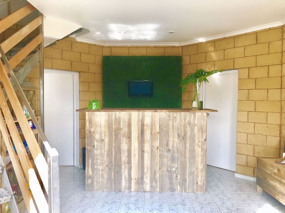 The 13th Apostle Backpackers 2