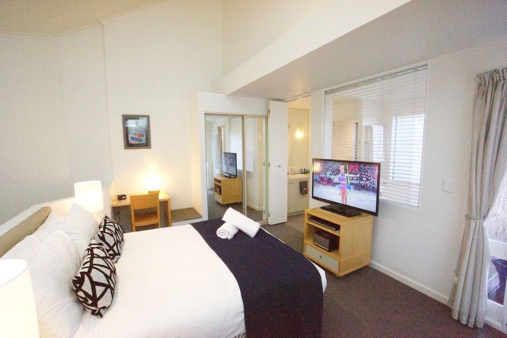 Lorne Beachfront Accommodation 2