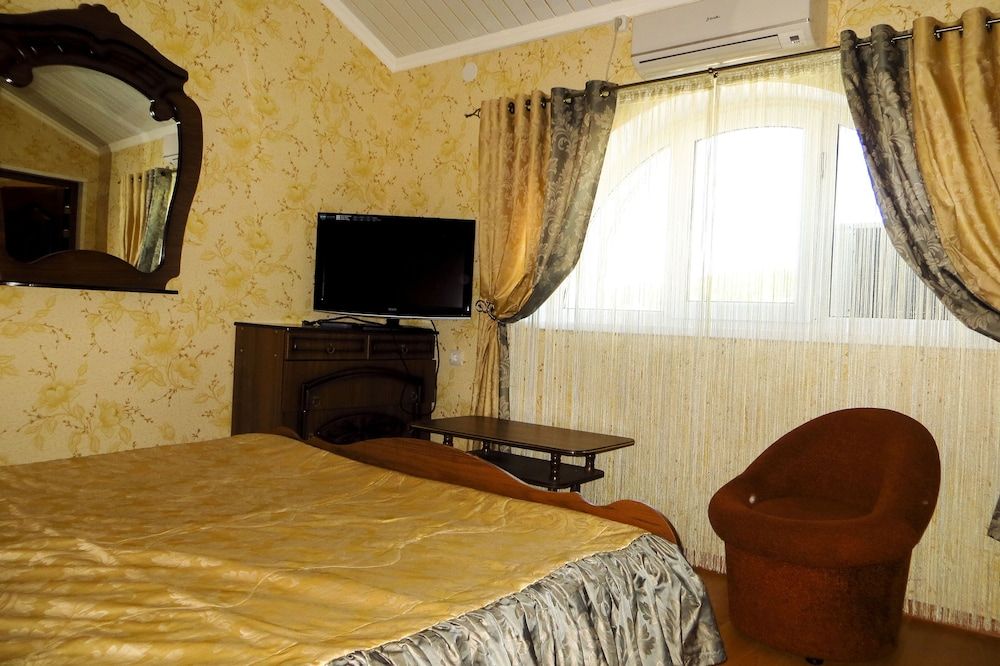 Hotel Kavkaz 2