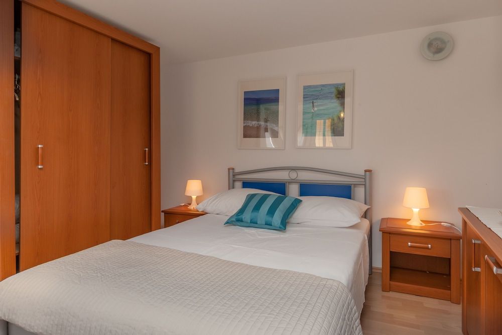 VILLA LIVIA APARTMENTS 3