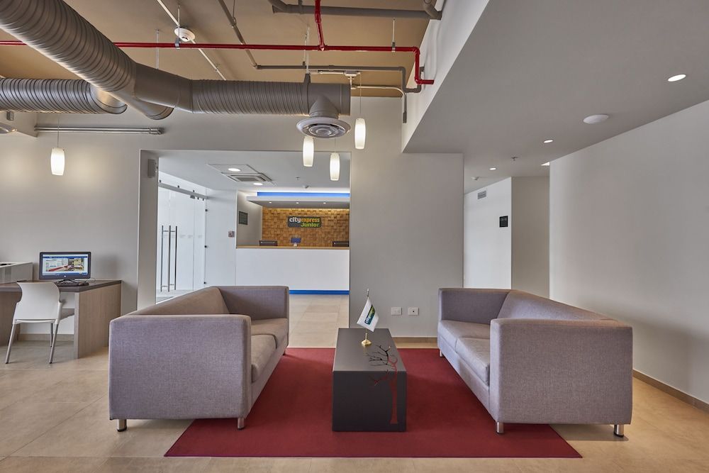 City Express Junior San Luis Zona Industrial 3