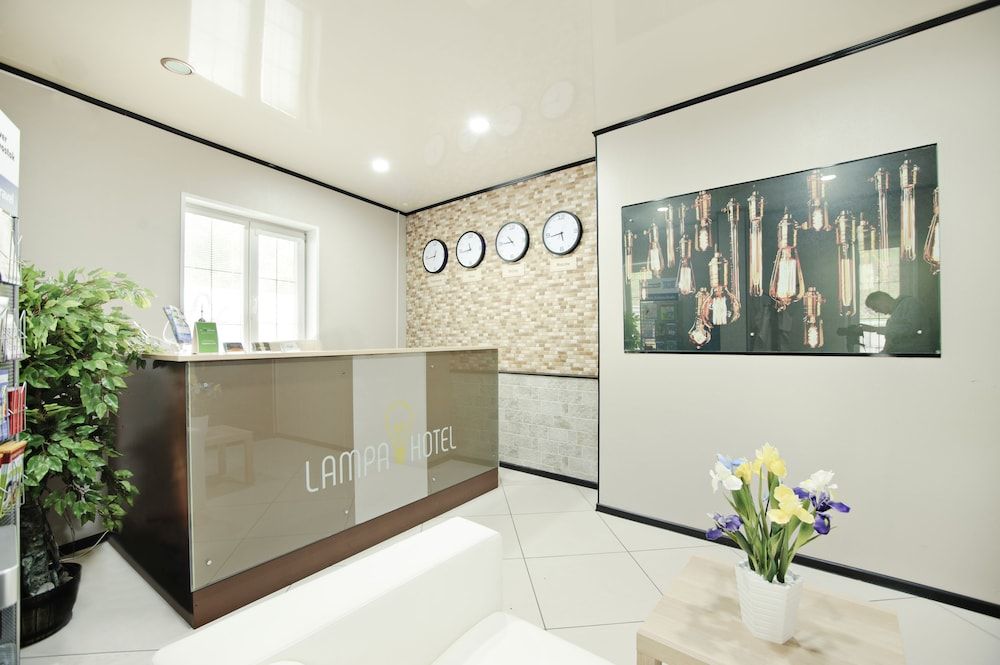 Lampa Hotel 3