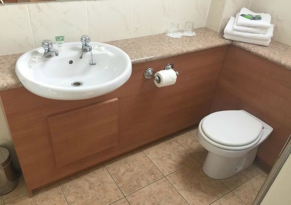 The Cross Square Hotel 2