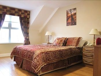 The Cross Square Hotel