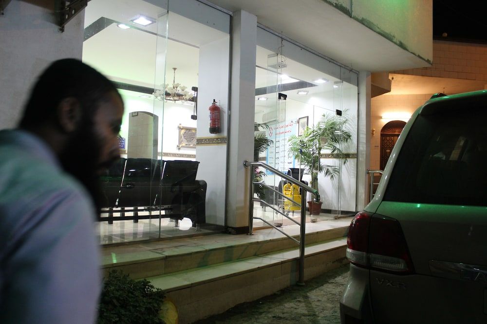 Al Eairy Furnished Apartments Al Baha 2 2