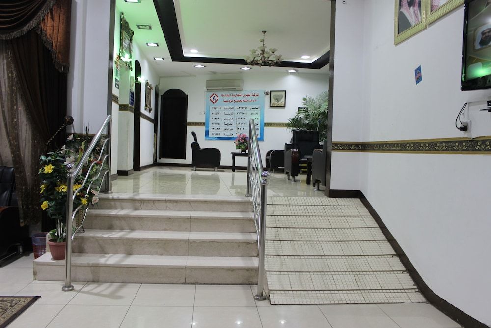 Al Eairy Furnished Apartments Al Baha 2 3