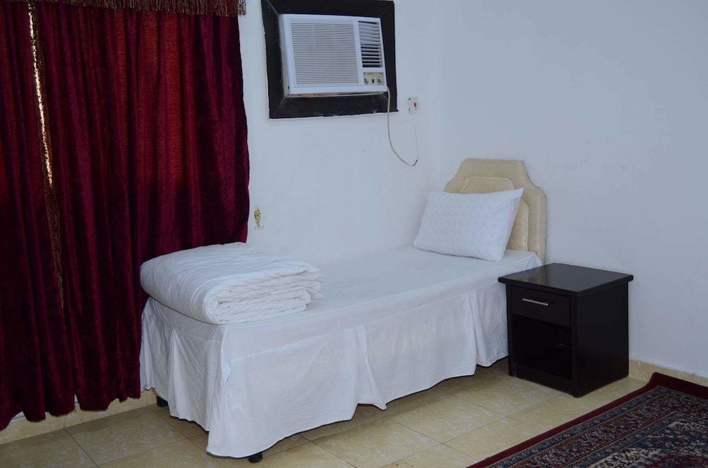 Al Eairy Furnished Apartments Nariyah 2 3