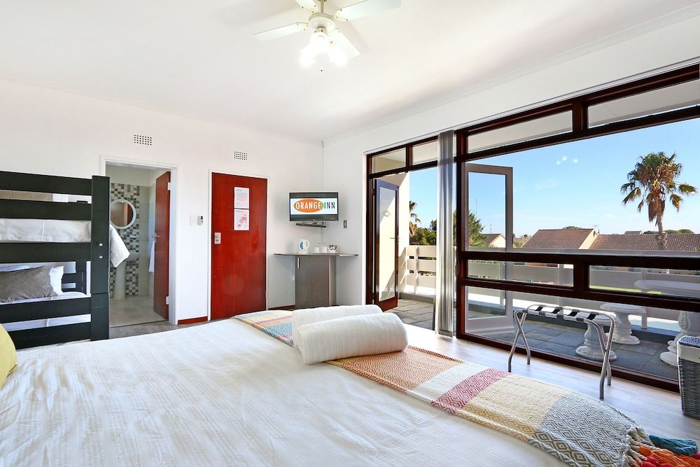 Orange Inn Melkbosstrand 3