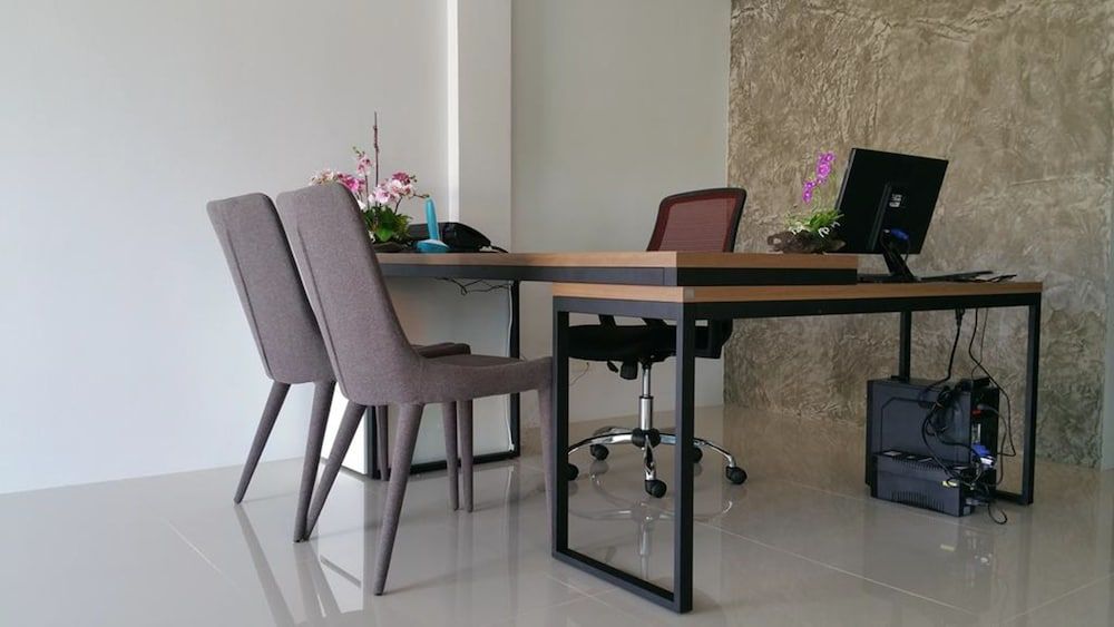 Phuket Airport Place 2