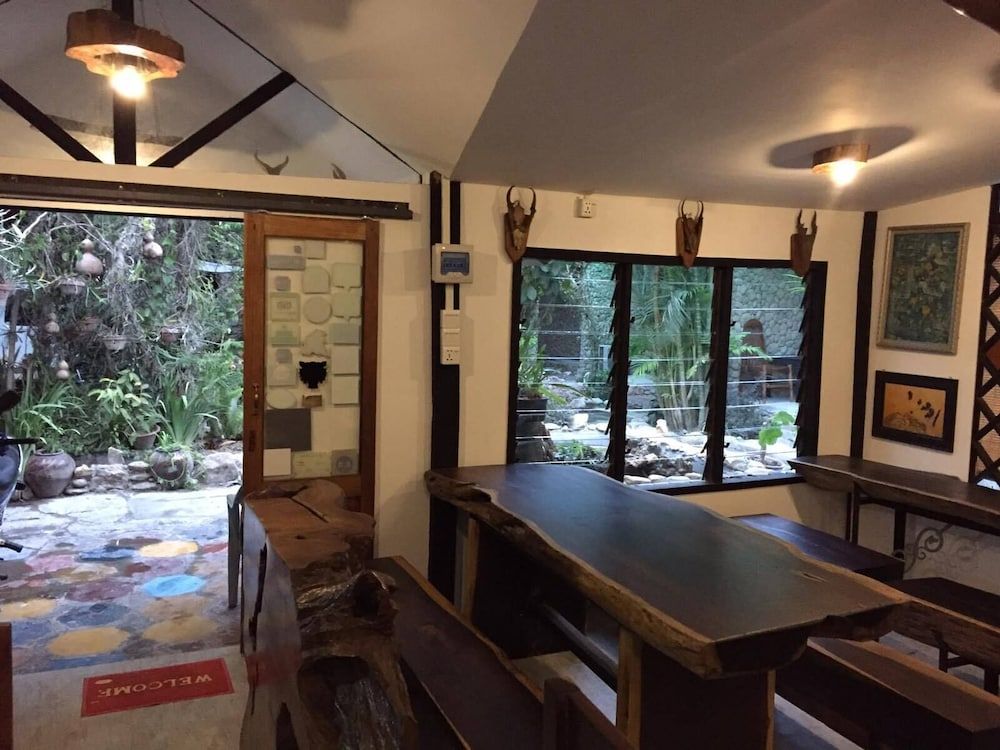 Aquarius Inn Inle Lake 2