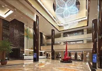 Luan Suntone Plaza Hotel 2