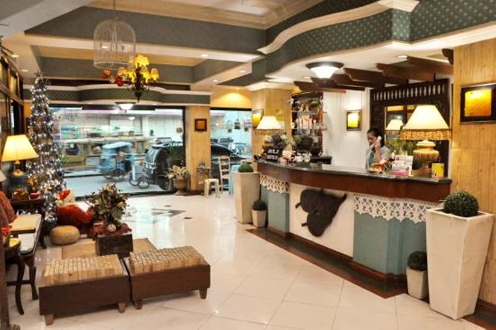 Wregent Plaza Hotel 1