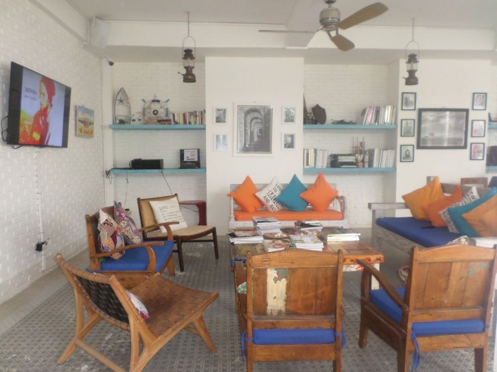 Paras Paros Marina Lodge 3