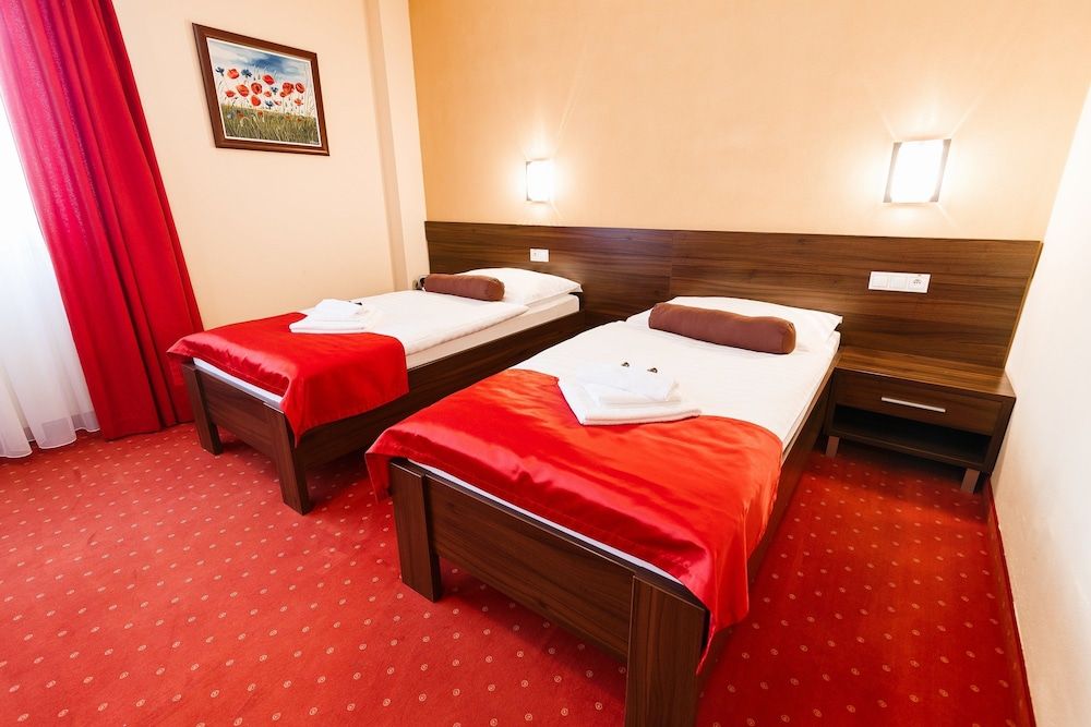 Grand Hotel Senica 3