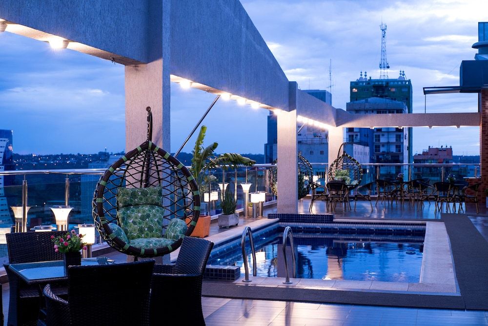 Howard Johnson by Wyndham Ciudad del Este 4 estrelas em Ciudad del Este