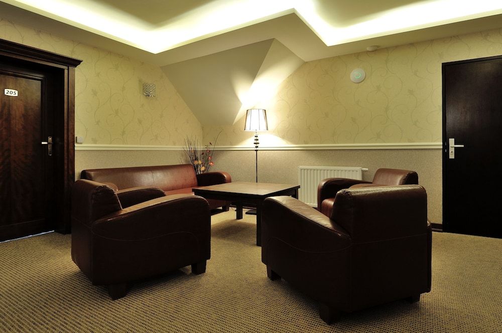 Hotel Dwór Choiny 3