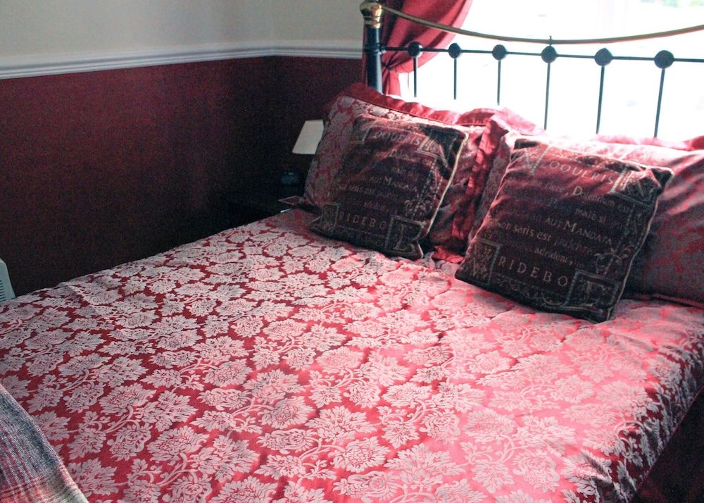 The Old Poets Corner 3