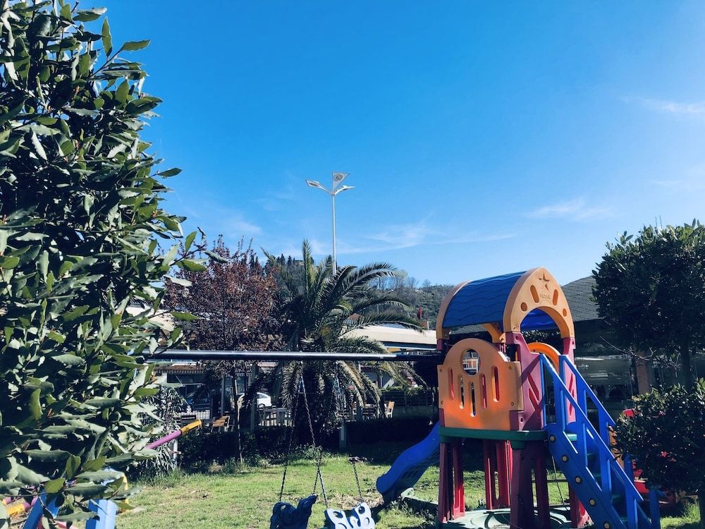 Kompleksi Arifi 4 estrelas em Shkodër