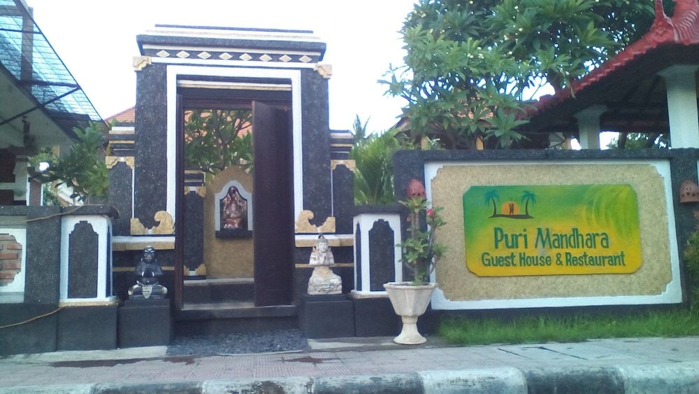 Puri Mandhara Lovina 2