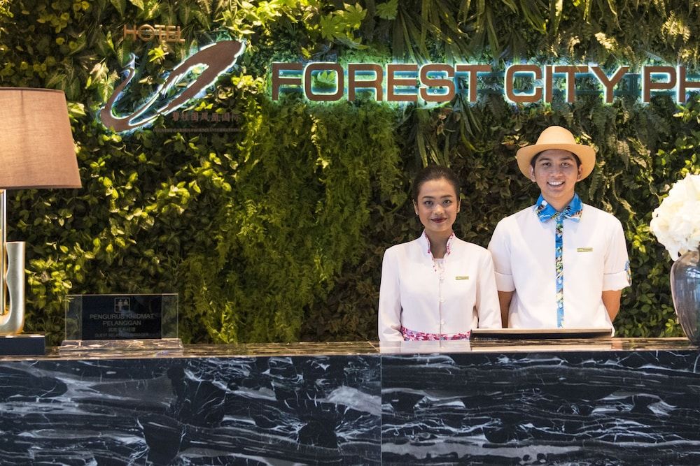 Forest City Phoenix International Marina Hotel 2