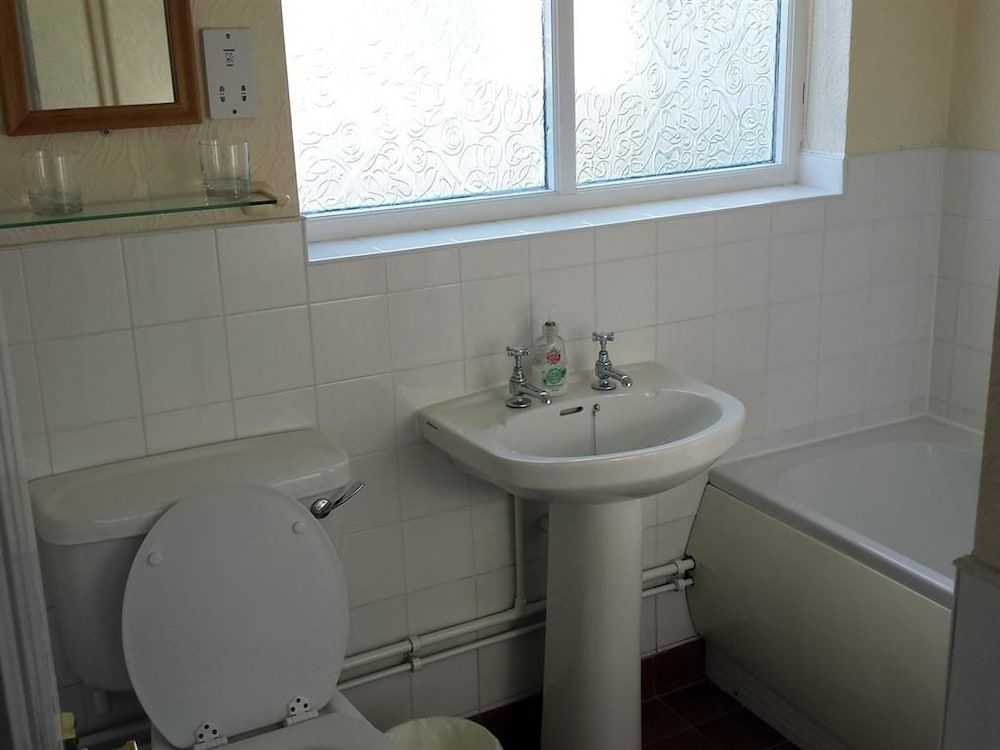 The Green Dragon Inn 3