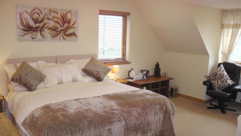 Tigh an Each B&B & Laggan Glamping 3