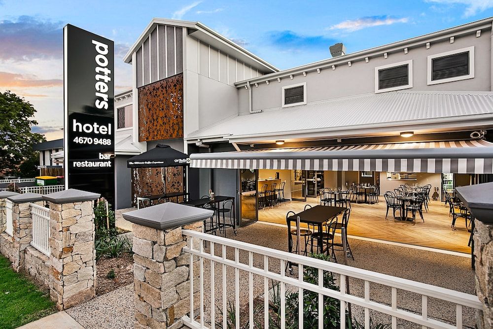 Potters Toowoomba Boutique Hotel 1