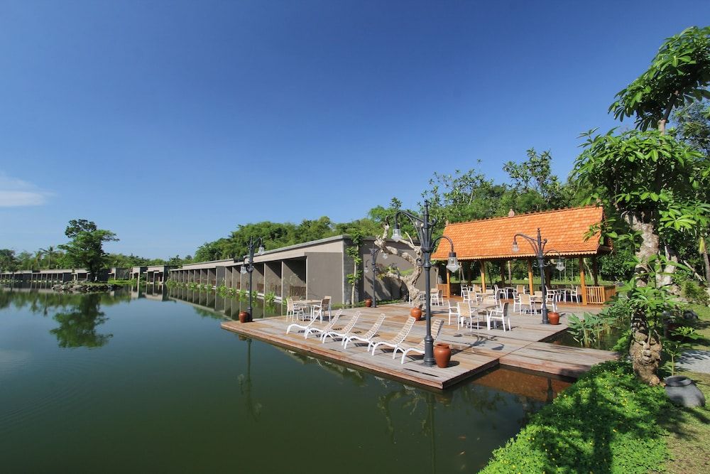 The Westlake Hotel & Resort Yogyakarta 1