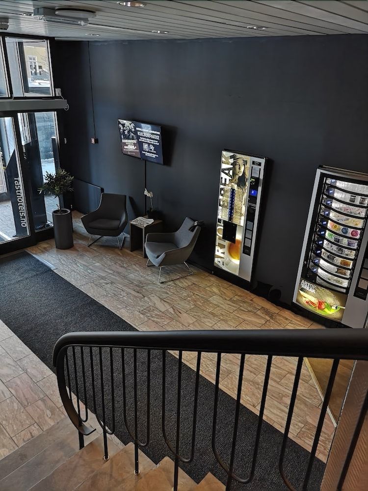 Fast Hotel Svolvær 3