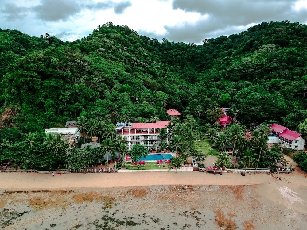 Doublegem Beach Resort and Hotel 1