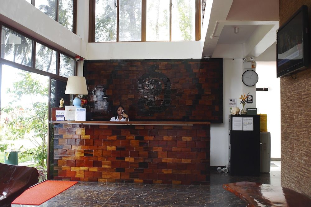 Doublegem Beach Resort and Hotel 2