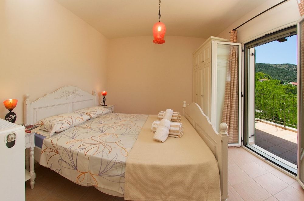 Stamoulis Villas 2
