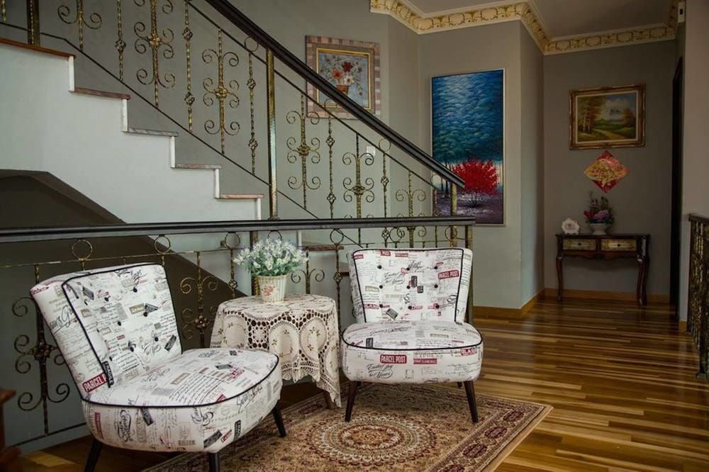 Smurf Inn Homestay 3