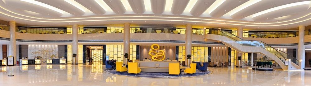 Grand Skylight Int'l Hotel Huizhou 3