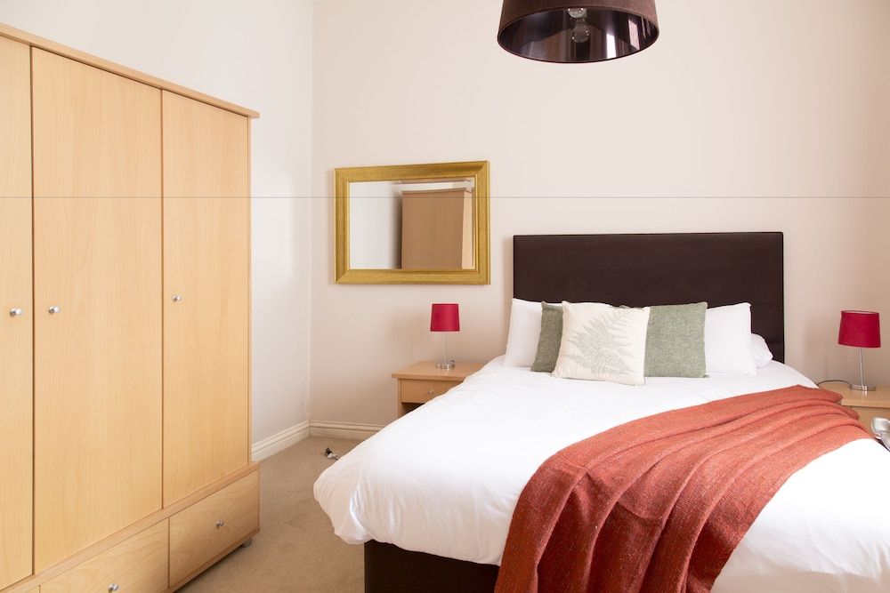 Norwich Street Apartments (Peymans) 3